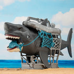 Figurine requin en cage
