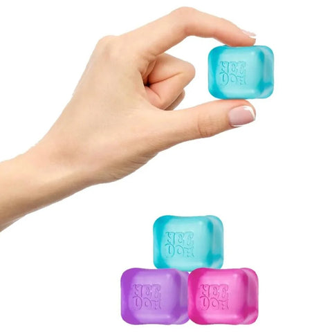Squishy cube coloré