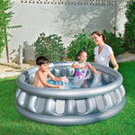 Piscine en forme vaisseau spatial